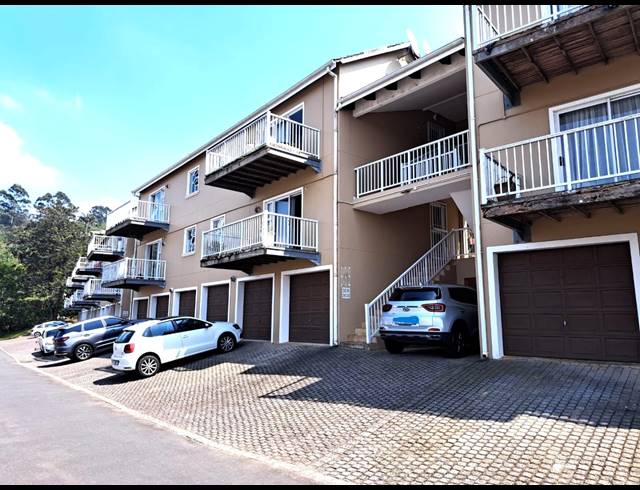 2 BEDROOM APARTMENT FOR SALE IN PADFIELD PARK